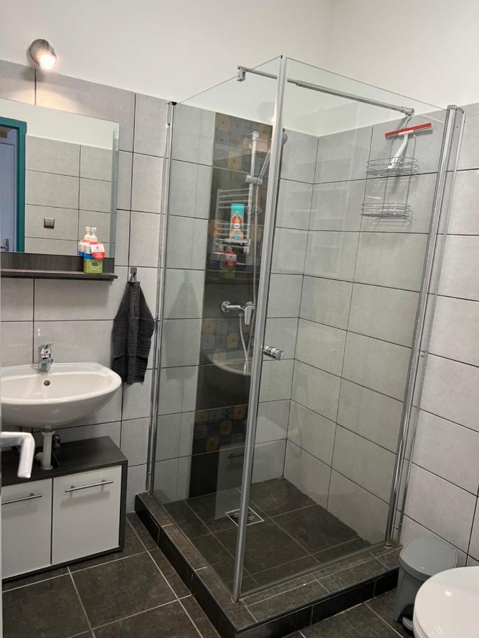 Szarkafeszek Hotel Keszthely Bagian luar foto