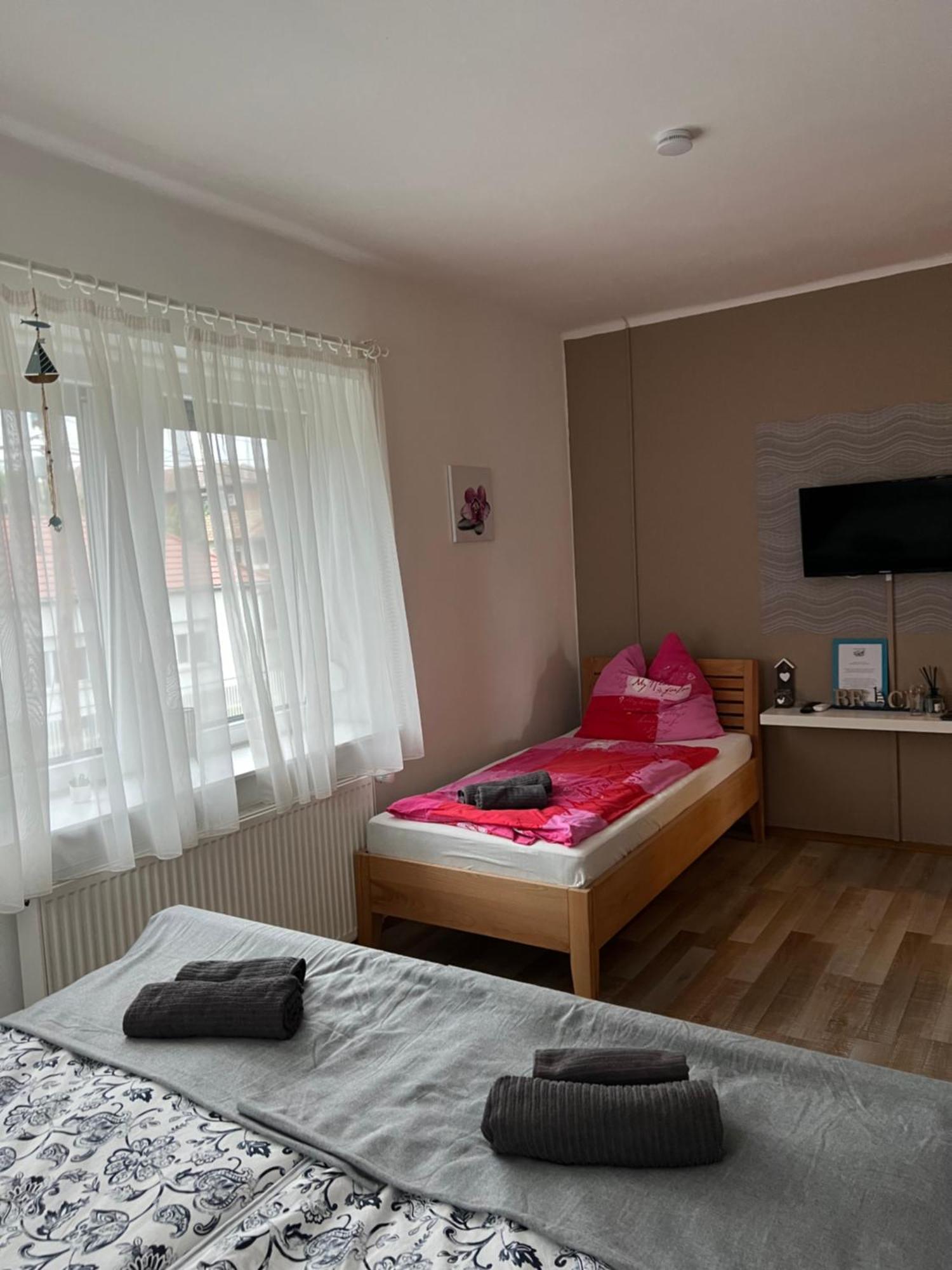 Szarkafeszek Hotel Keszthely Bagian luar foto