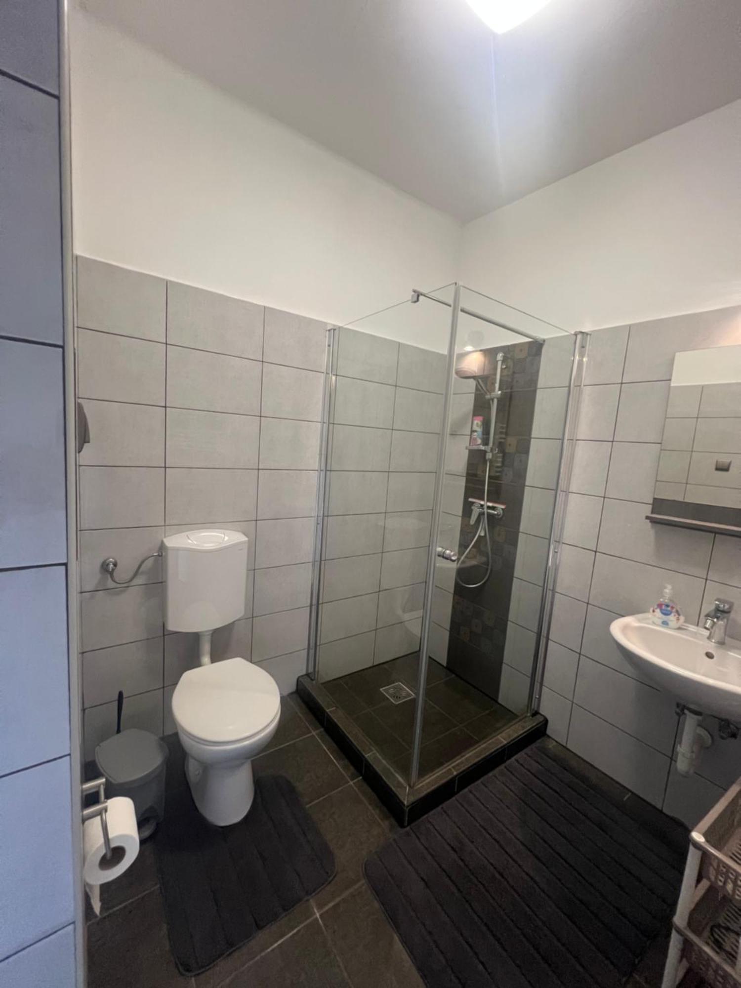 Szarkafeszek Hotel Keszthely Bagian luar foto