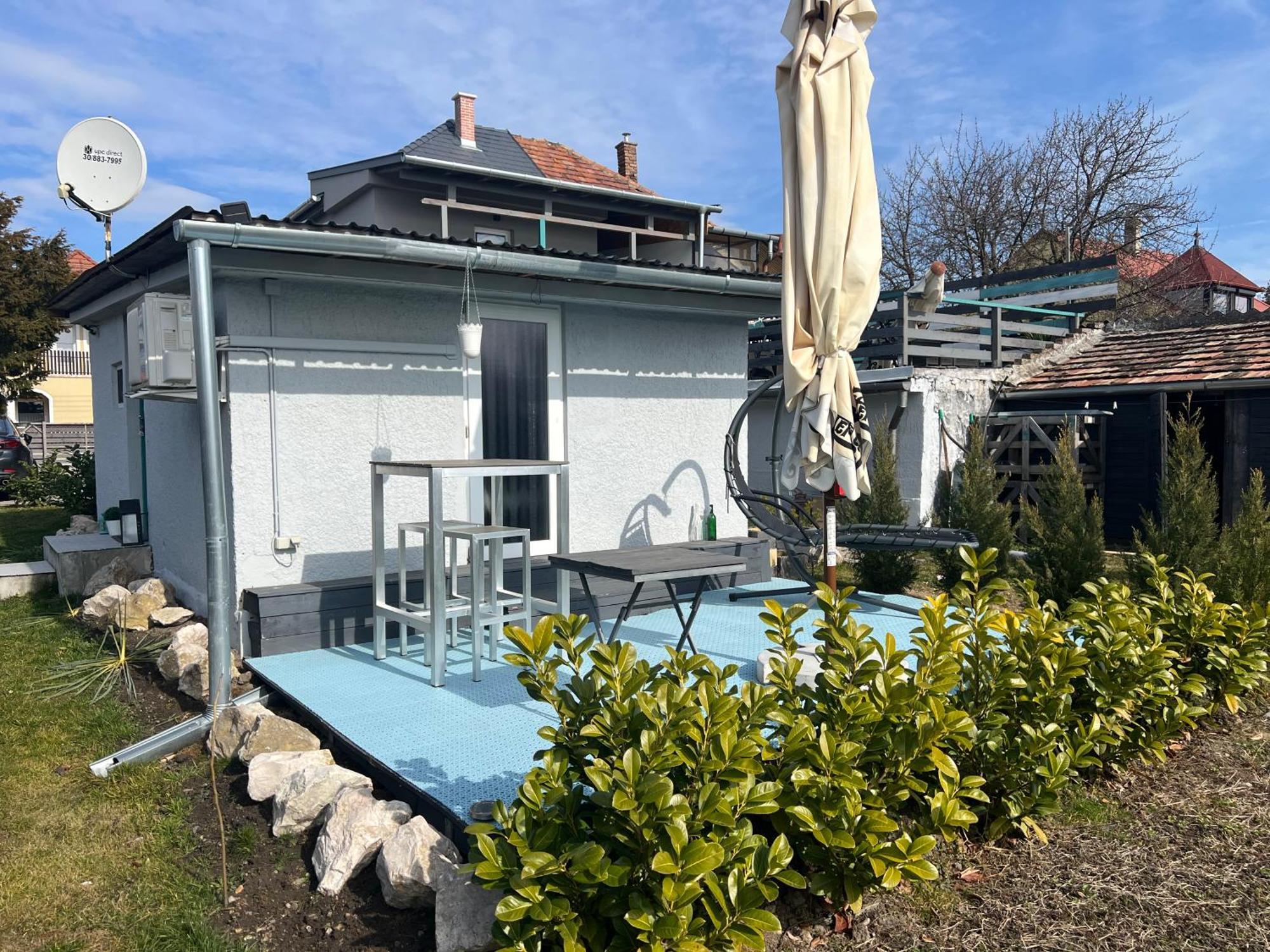 Szarkafeszek Hotel Keszthely Bagian luar foto